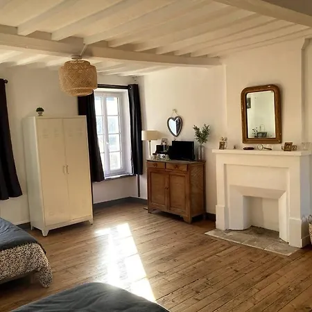 Maison De Campagne Proche Omaha Beach Nyaraló Formigny